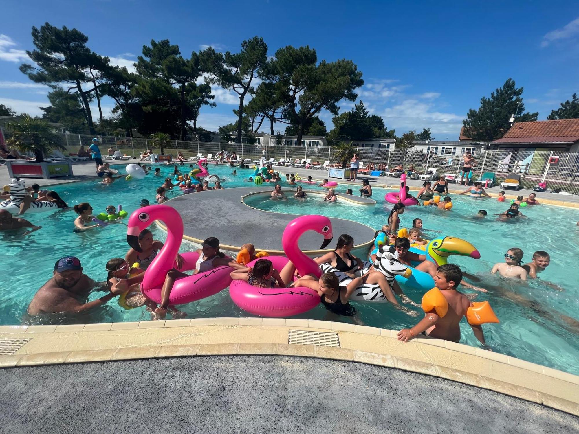 קאיו סור מר Camping Paradis Les Galets De La Molliere מראה חיצוני תמונה