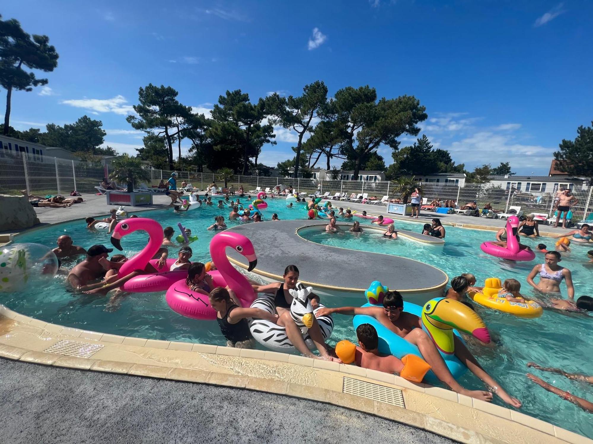קאיו סור מר Camping Paradis Les Galets De La Molliere מראה חיצוני תמונה