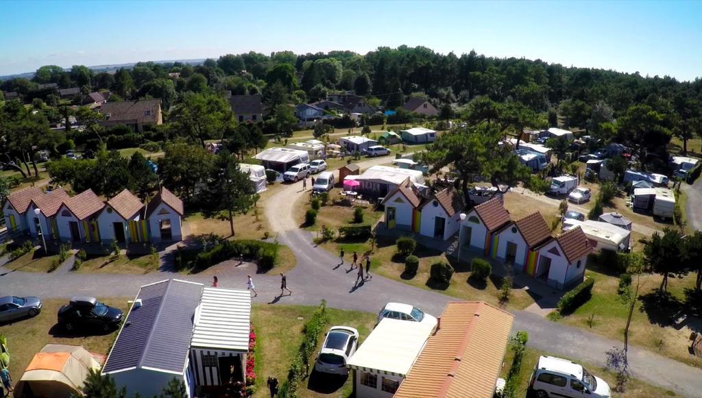 קאיו סור מר Camping Paradis Les Galets De La Molliere מראה חיצוני תמונה